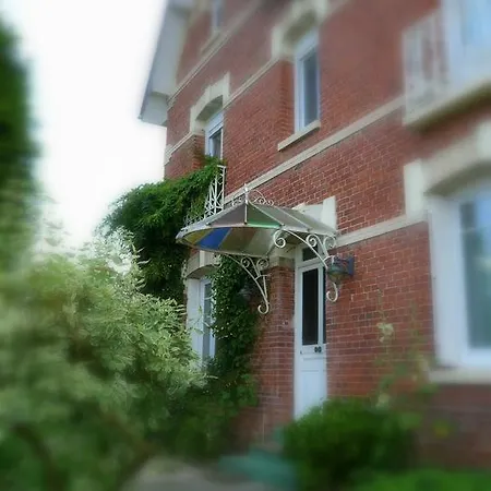La Maison Beaurevoir بيت للعطل